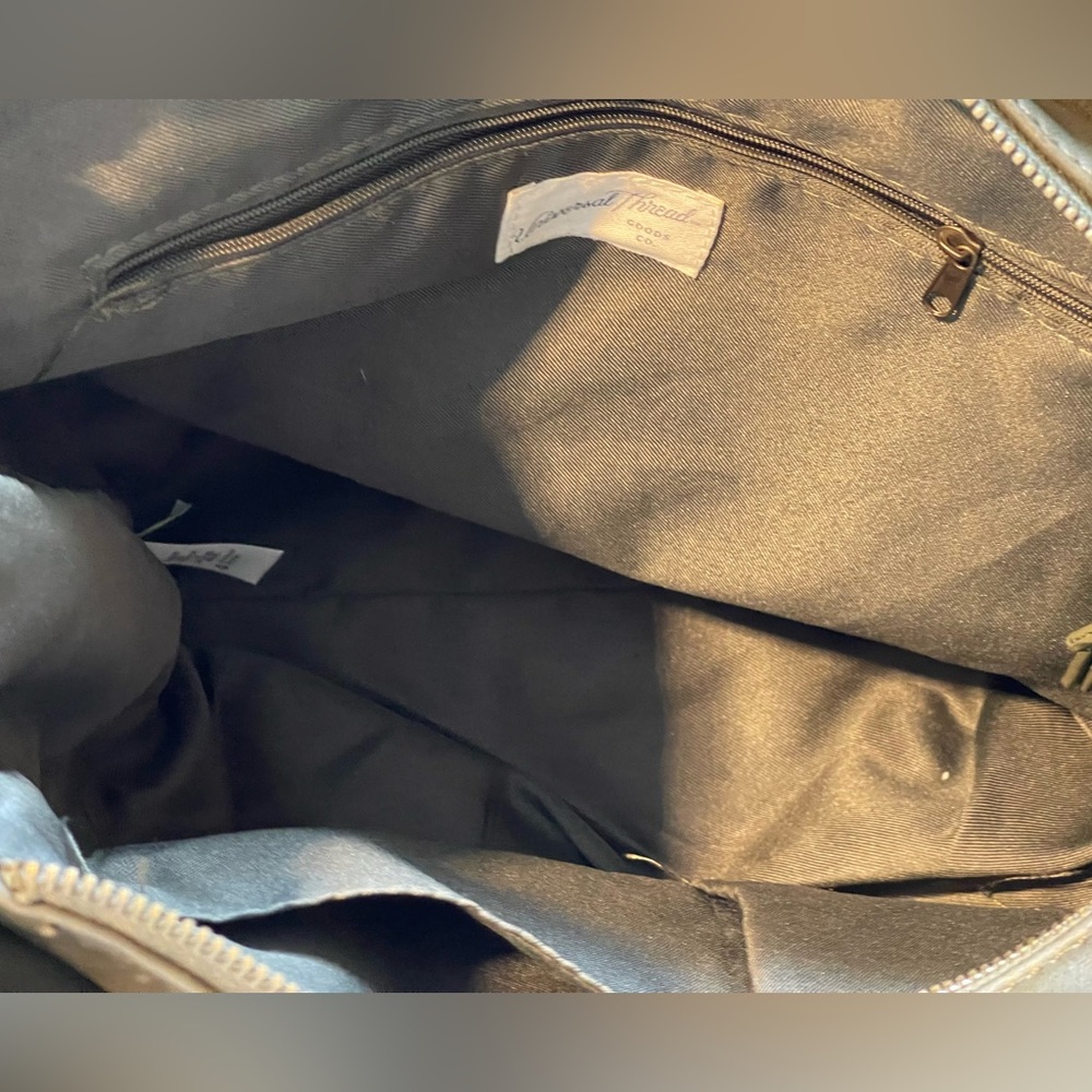 Universal Thread Green Shoulder Bag - image 7